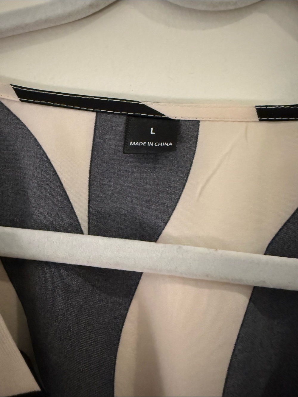 Black and Cream Leaf-Print Maxi Dress - Picture 3 of 7